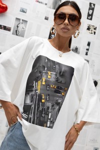 MISS CITY OFFICIAL Damski t-shirt Oversize Crossroads (biały)